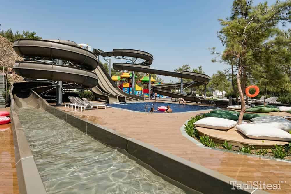 Titanic Luxury Collection Bodrum